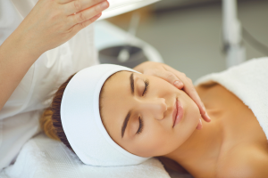 Exosome Therapy for Skin: The Science Behind Cellular Messaging