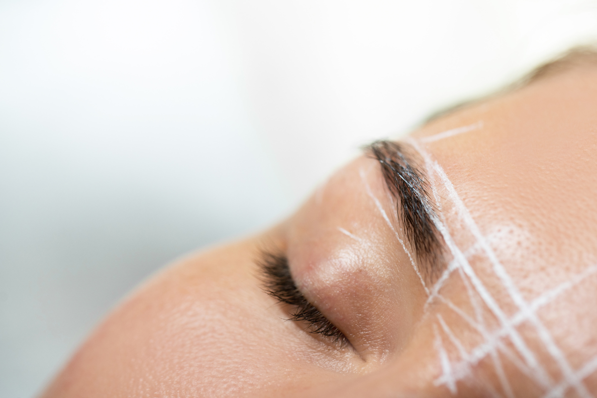 Your Top 15 Questions About Chemical Brow Lifts Answered by Specialists